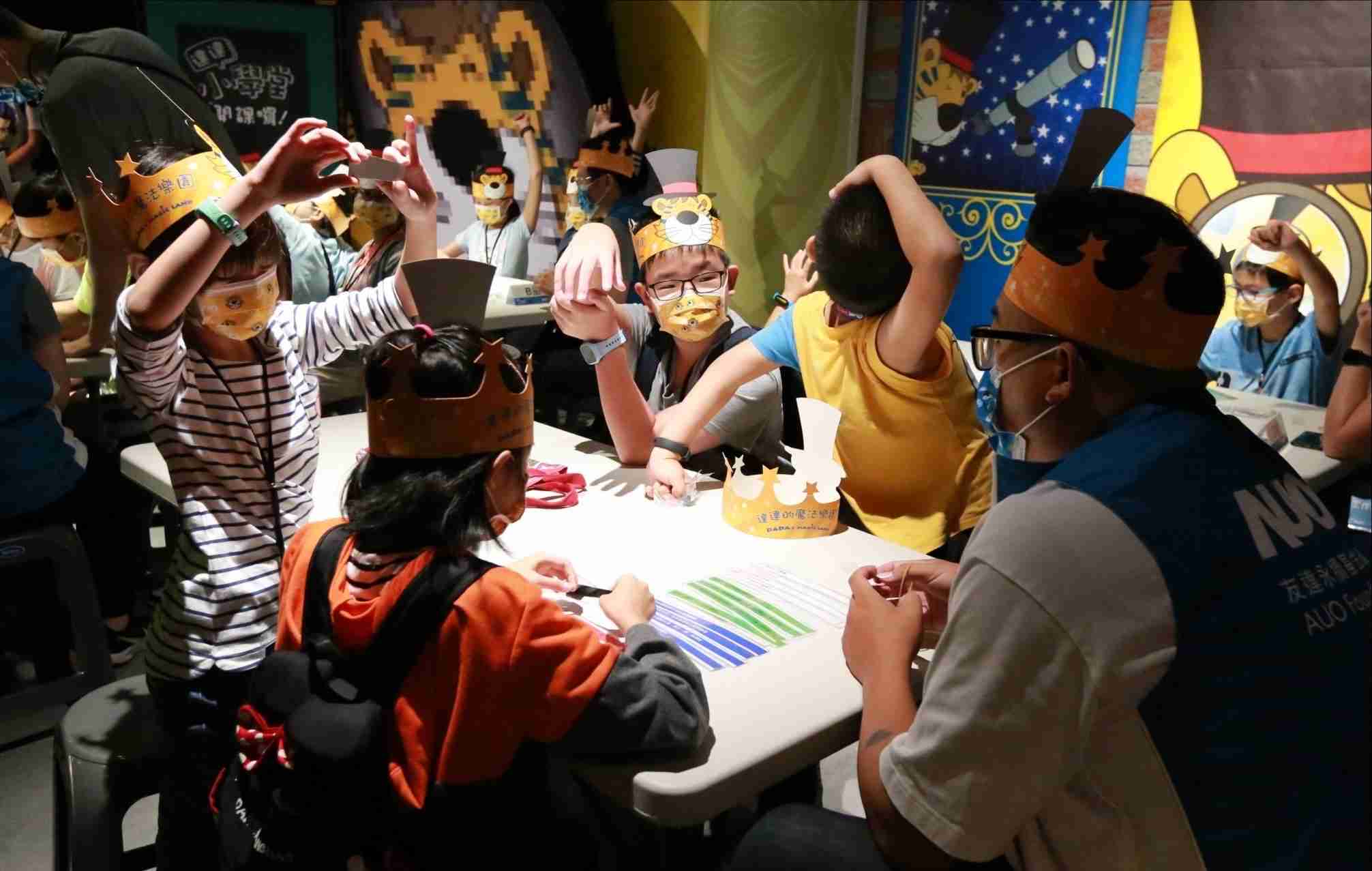 PG国际以永续理念推动全人教育计划，，，内外结盟储备科普教育人才，，，，荣获亚太永续行动奖社会共融面的金奖肯定